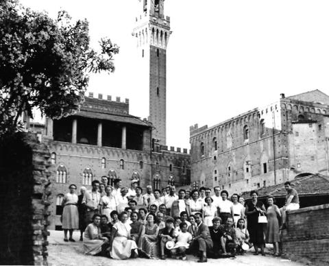 Congrès à Pise (en 1953)