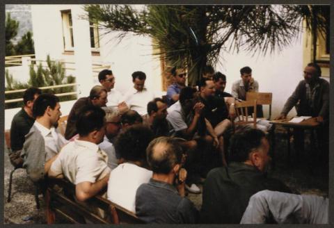  7 photos de Freinet avec un groupe de personnes