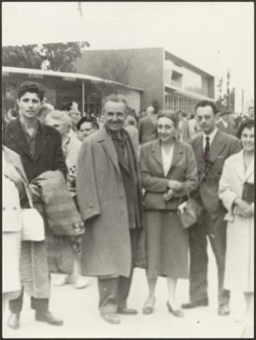 4 photos congrès Bruxelles 1958